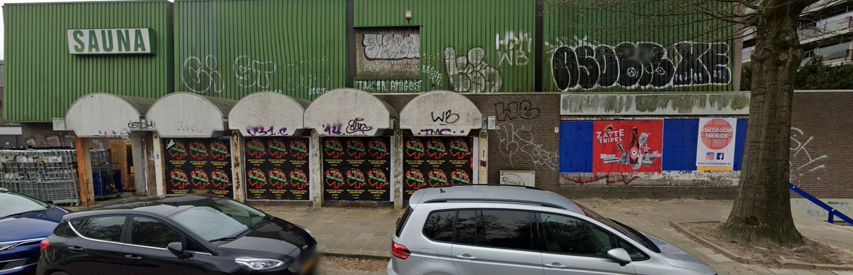 MosaicWorldEU's tweet image. Enkele creatieve scholieren, een enthousiaste #graffiti-artiest, en een likje verf is alles wat je nodig hebt om van een lelijke muur bij het #Kastelenplein in #Eindhoven weer een echte trekpleister te maken. 

Lees meer: mosaicworld.eu/nl-nl/news/ein…

 📸 via EMOVES