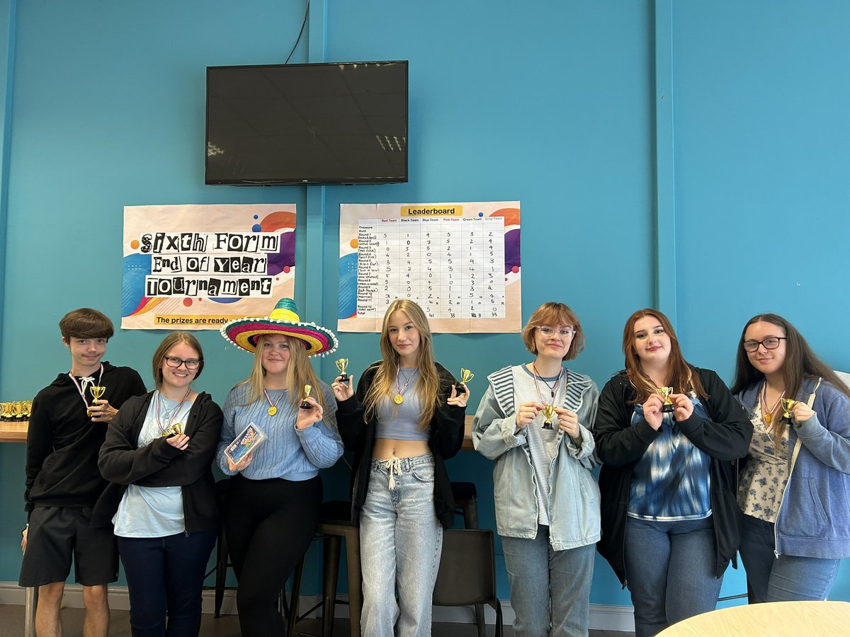 MrsEborall (Miss Jones) tweet media