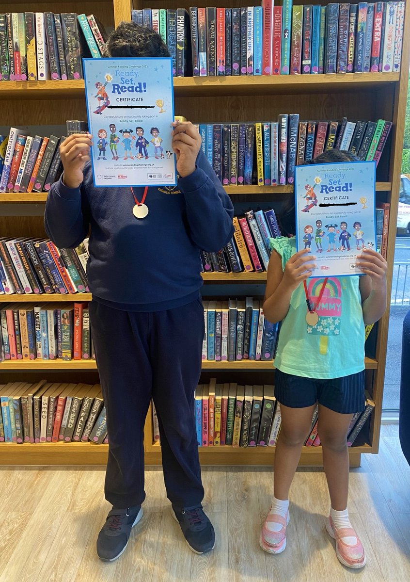 Hill_libraries's tweet image. We congratulated our first completers of the Summer Reading Challenge at Oak Farm Library on Friday 😃🥇🏆📚 @Hillingdon @londonlibraries @YouthSportTrust @readingagency #ReadySetRead #summerreadingchallenge2023^RK