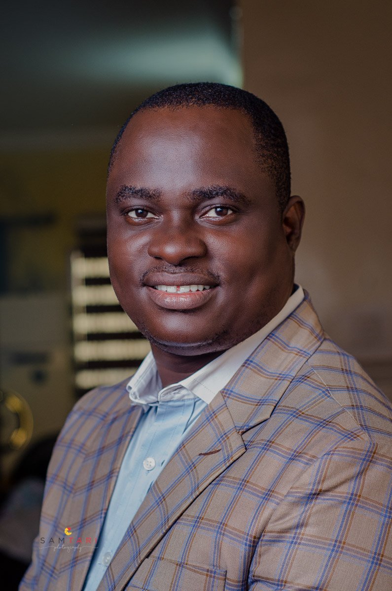 SamTariPhotos's tweet photo. Happy birthday to a brother and friend @goldenezekiel, a seasoned and experienced sales professional.
May your new year be extraordinary and full of pleasant surprises beyond your imaginations!
#samtariphotos #celebrant #salesman #portrait #milestone #birthdaygreetings #jesusboy https://t.co/uZ8dSHX3D9