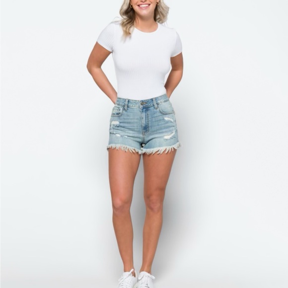 So good I had to share! Check out all the items I'm loving on <a href="/Poshmarkapp/">Poshmark</a> #poshmark #fashion #style #shopmycloset #ambiance #fabletics #studioblue: posh.mk/Uba1fGXjxBb