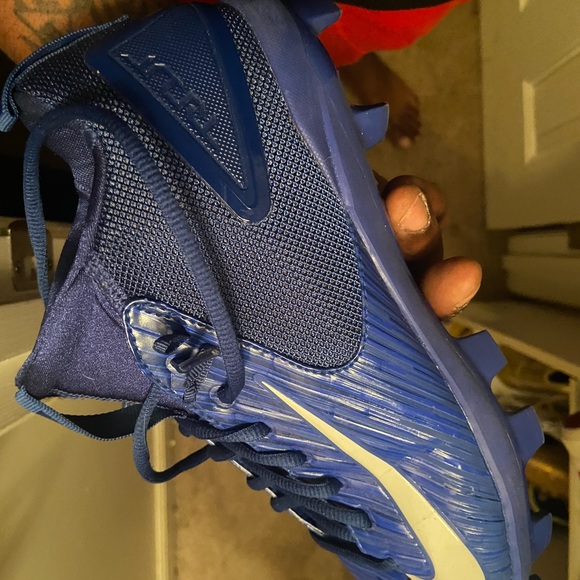 So good I had to share! Check out all the items I'm loving on <a href="/Poshmarkapp/">Poshmark</a> #poshmark #fashion #style #shopmycloset #nike: posh.mk/XGcbDJXjxBb