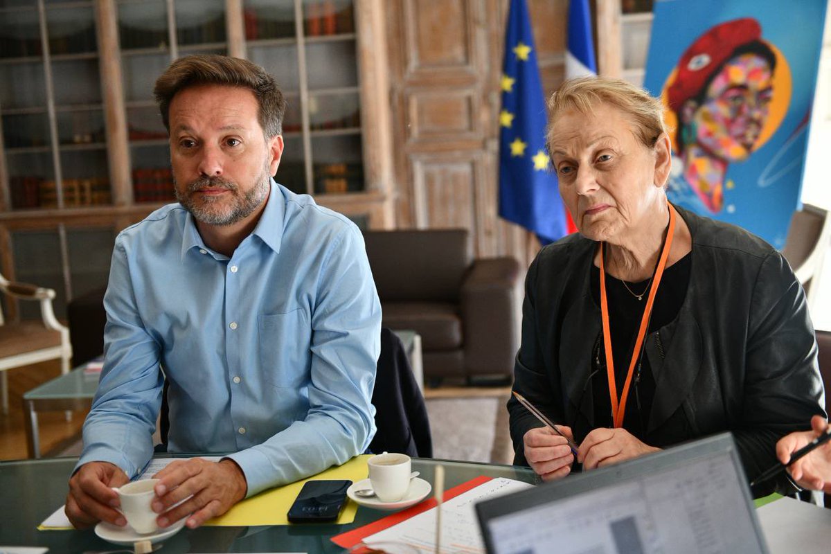 DeputeCausse's tweet photo. Avec ma collègue @J_Maquet6202 nous avons été reçus au ministère du #Logement pour faire un point d’étape.

Situation des bailleurs sociaux, gouvernance locale et agenda législatif étaient à l’ordre du jour. https://t.co/UE8vpTXqbn