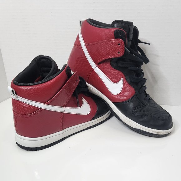 LenzeRex's tweet image. So good I had to share! Check out all the items I'm loving on @Poshmarkapp #poshmark #fashion #style #shopmycloset #athleta #nike: posh.mk/eZFBx2RjxBb