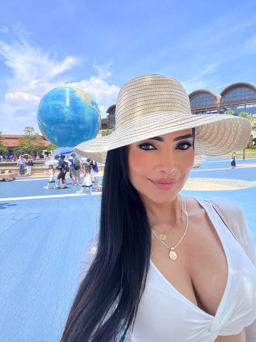 massiel-carrillo-on-twitter-tokyo-disneysea