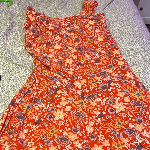 RedHotNikki13's tweet photo. So good I had to share! Check out all the items I'm loving on @Poshmarkapp #poshmark #fashion #style #shopmycloset #michaelkors #so: https://t.co/GogwPE7tMI https://t.co/3YMYqIljbV