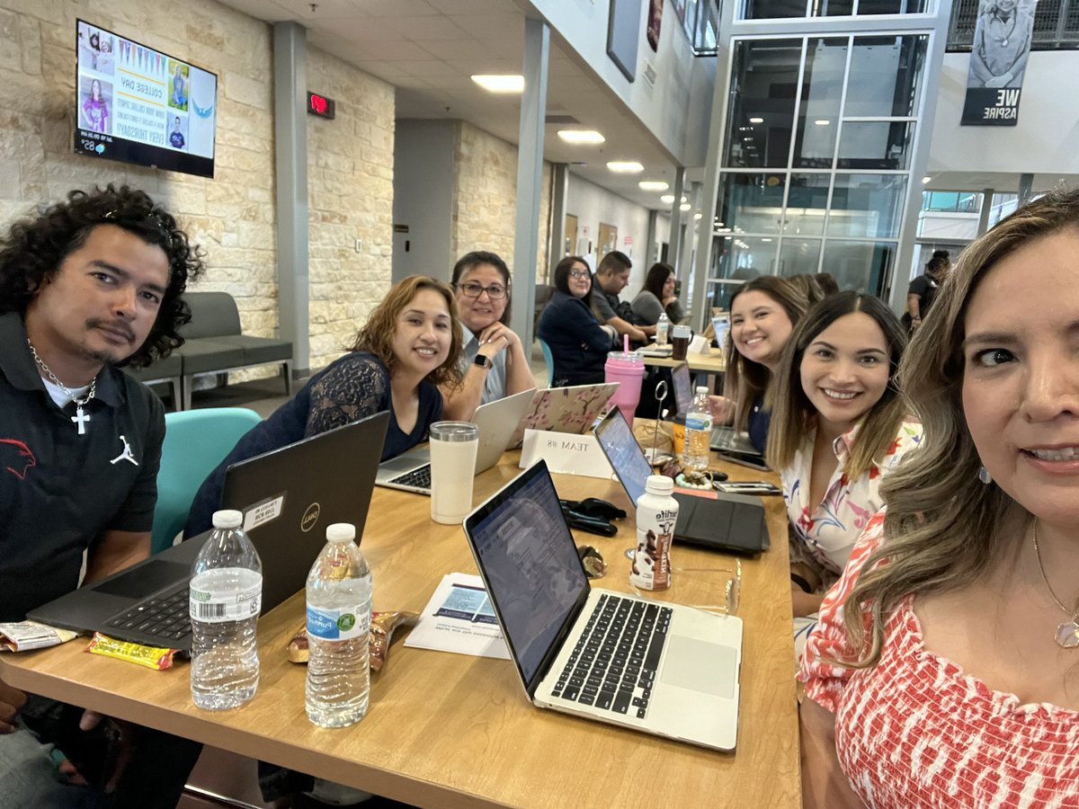 Team Gurus ready to learn ad grow <a href="/harlingencisd/">HCISD</a> #engage2learn