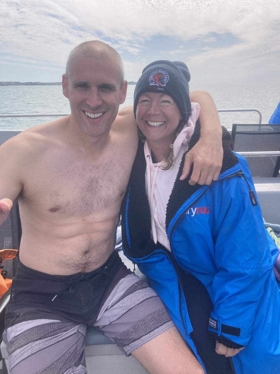 BOOM! Sarah Richardson is an English Channel solo swimmer!! Awesome swim in 14:08! Smashed it! 🤙💪👊 <a href="/RedTopSwim/">RedTopSwim</a> <a href="/CSAswimmers/">Channel Swimming Association</a>