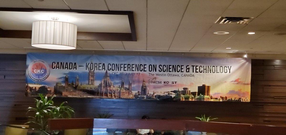 Very happy to represent <a href="/MitacsCanada/">Mitacs</a> at Canada Korea Conference in #Ottawa.
Collaboration in science and technology are the main topics.
Thanks Ambassador Lim for the warm welcome !
#CleanEnergy #quantum #innovation #research