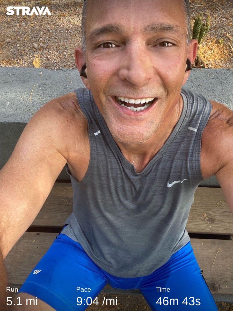 Monday, Don’t let the door knob hit you in the ass…it’s quiet toasty outside Arizona…#run #running #runner #tuesdayrun #toasty  ——————————————#azrunner #desertrunner  #nikefreern #fitover50 #fitover55 #gayrunning #gayrunner #instagayrunner #wayoflife #wolaco #oldmenrun