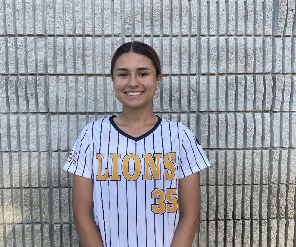 Happy 17th Birthday to our #35 Bella Silva! We hope you have a great day and a quick recovery