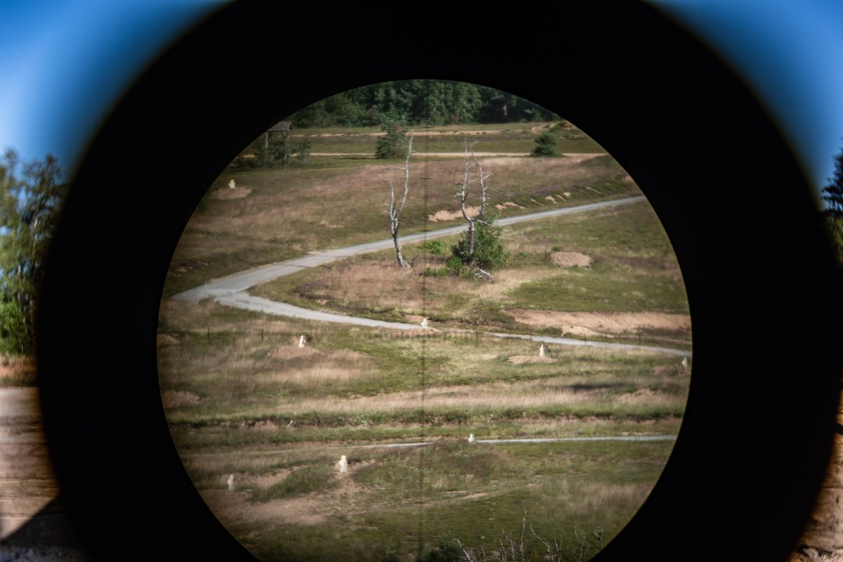 1er_ri's tweet image. #1ri Deux armes, une même exigence de précision : PGM HECATE II et SCAR-H au rendez-vous
#ArméeDeTerre #TireursDéLite #TireursDePrécision #PGMHECATEII #HK417 #SCARH