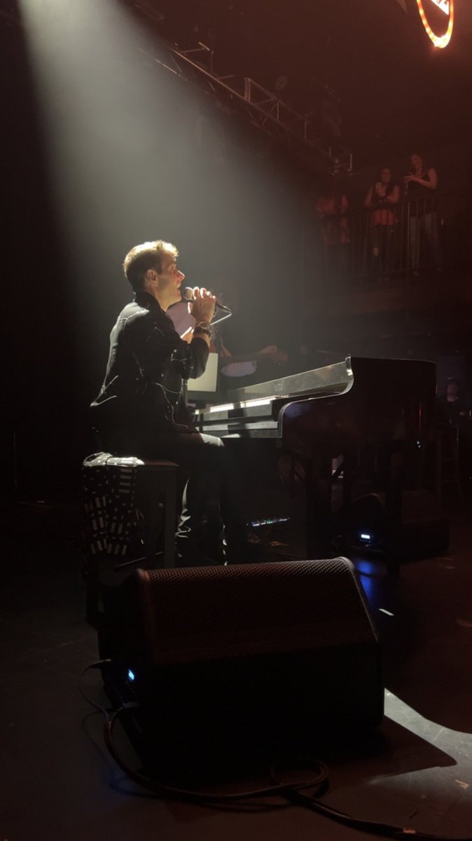 MrsandMommy's tweet photo. Had the best time last night! Thanks @joeymcintyre 🥳 https://t.co/bWocPkWFkk