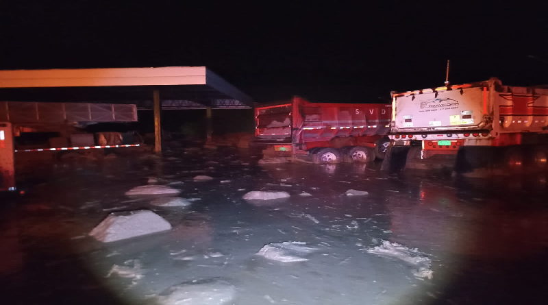 Reportan ocho fallecidos tras avalancha en Colombia

#PoesíaCantoALaHumildad

vtv.gob.ve/reportan-ocho-…