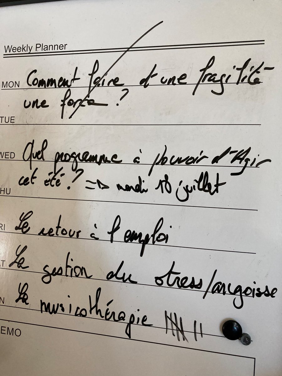 Vivre avec et malgré la maladie. Voici quelques sujets qui seront abordés entre pairs, lors des prochains temps de partage du dispositif ESPER.
#pairaidance #rétablissement