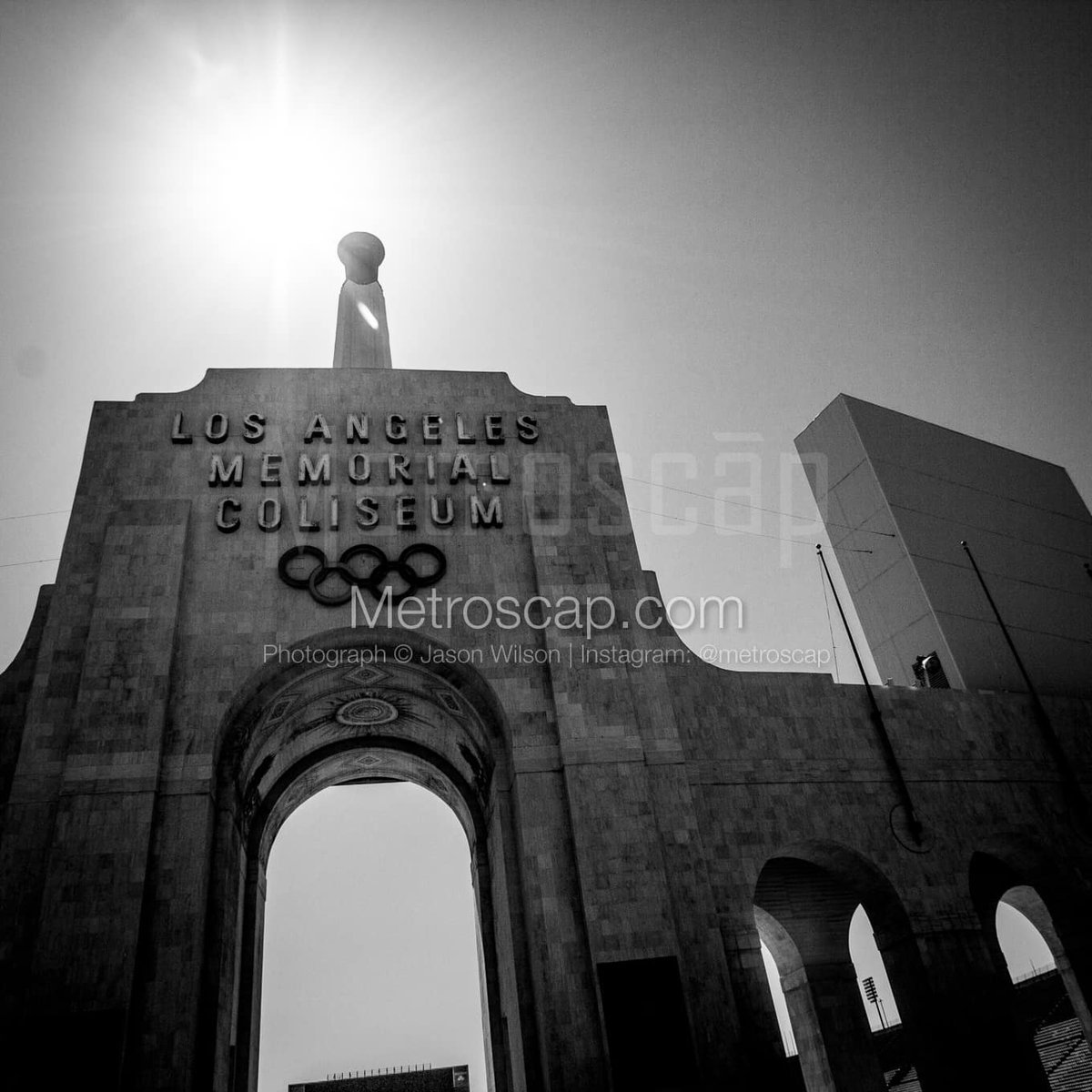 Los Angeles photos Black & White: The Los Angeles Memorial Coliseum #losangeles #la #dtla #hollywood #downtownla #beverlyhills #santamonica #213 #lax #BlackWhite | metroscap.com/los-angeles-ar…