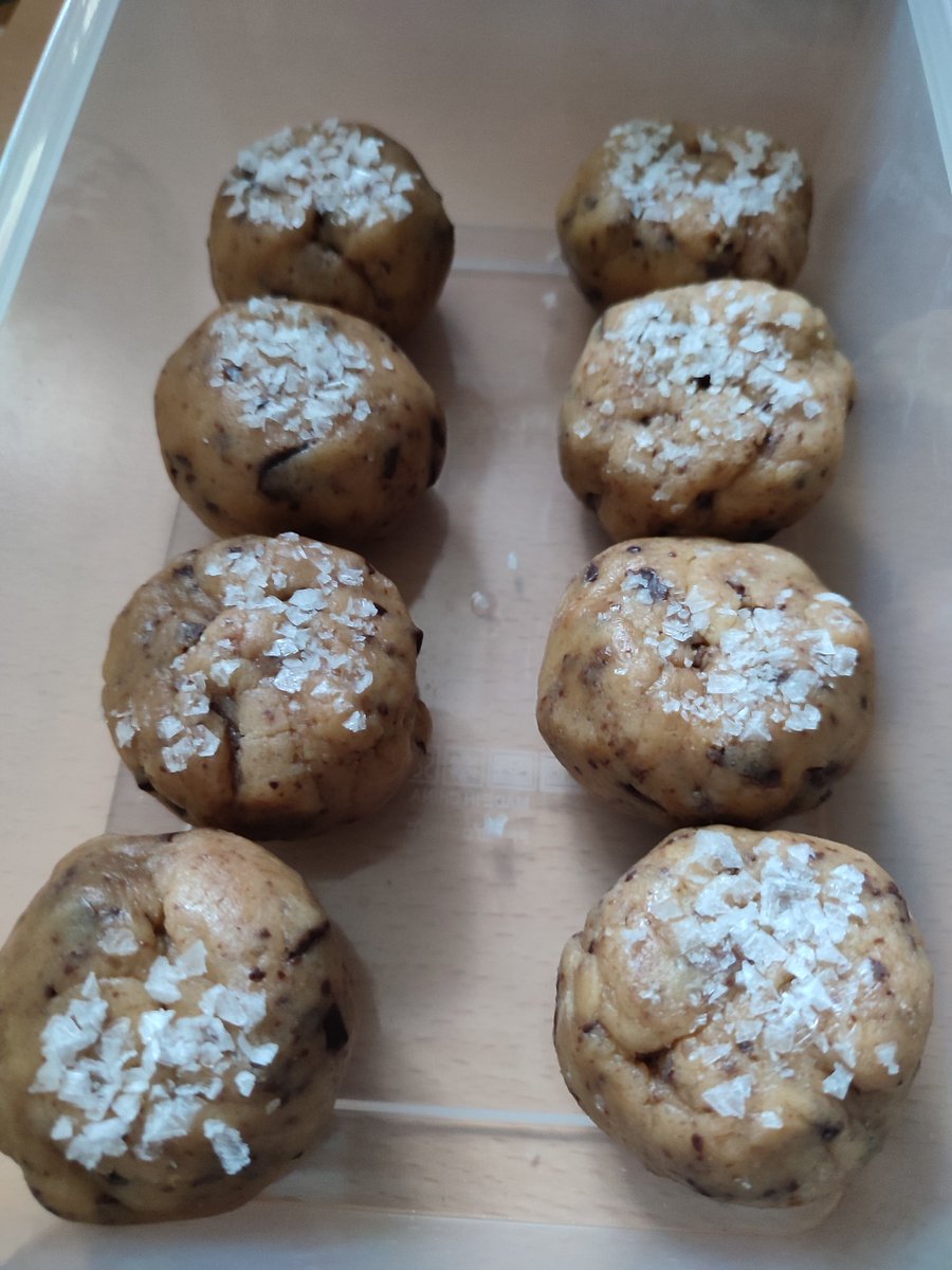 Gloria van Puncake 🫐🍩🍪 Imperial Academy Era tweet media