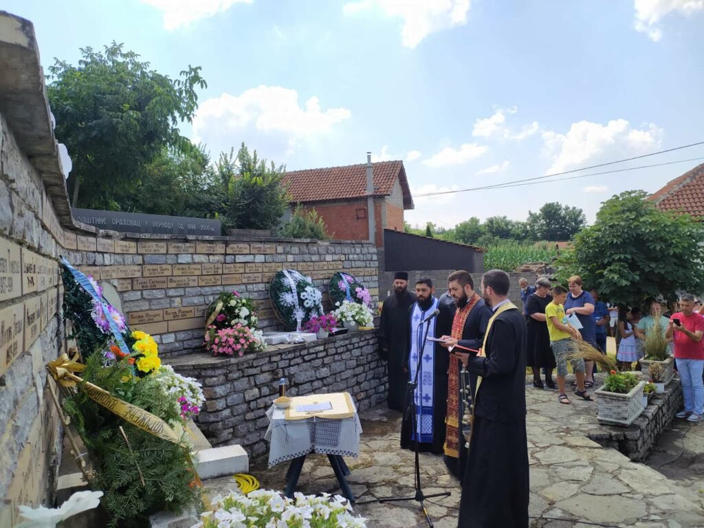 DecaniMonastery's tweet photo. A Quarter Century on: Remembering the Serb civilian victims from Orahovac and the neighbouring villages - #Kosovo

In the heart of Velika Hoča, Kosovo, a grim milestone marks today: 25 years since the devastating losses suffered by Serbs in the municipality of Orahovac.

A memorial service was served by the local parish priest Fr. Milan Stojković and two more priests, alongside a monument dedicated to the kidnapped and murdered victims. Families, relatives, and neighbors of the victims laid wreaths and flowers.

Twenty-five years ago today Kosovo Albanian paramilitaries of KLA executed a mass kidnapping and murder of Serbs in the Orahovac municipality. From July 17 to 22, 1998, more than 100 individuals were abducted and transported to prisons and camps run by the KLA.

In the initial onslaught, seven people were murdered. By the end of July 1998, this region had lost 47 of its Serb inhabitants. The brutalities of kidnappings, murders, and arson attacks on Serb homes did not end there but continued, leading to the total expulsion of the Serb population from the villages of Retimlje, Opteruša, and Zočište during 1998 and 1999. Velika Hoča is the only village in the Municipality with Serb population still remaining as well as a tiny ghetto-like Serbian quarter around the Orahovac church. 

A haunting case was that of the Kostić family from Retimlje village: in a single day, 14 male family members were abducted. On the same day, six monks were abducted by KLA from the 14th-century monastery of Saints Cosmas and Damian in Zočište. They were released on July 22, after interventions by the OSCE and International Red Cross, along with two other women, two sick men from the villages of Retimlje and Opteruša, and older individuals from Zočište.

Despite the passage of years, many Serb residents in this area remain listed as missing.

DNA analysis conducted by the internationally led forensic experts identified 36 Serbs in the mass graves of Mališevo and Volujak, who were kidnapped by the KLA in the Orahovac region in July 1998. Several remains of victims kidnapped from 1999 to 2000 were also found in individual graves and were reburied according to the families' wishes.

Serbian Orthodox cemetery of Orahovac  
Presents are grim picture of vandalism is almost all gravestones have been overturned or smashed into pieces, another sad picture of ethnic intolerance and discrimination which continues for years with impunity. 

The Association of Families of Kidnapped and Missing Serbs from Kosovo and Metohija presented details of the kidnappings and murders to all relevant institutions collecting data on kidnapped, missing, and murdered persons. However, to this day, no one has been held accountable for the crimes committed in the Orahovac municipality.

The #Serbian #Orthodox #Church has frequently condemned all acts of violence against civilians, irrespective of their ethnicity in Kosovo. In the armed conflict of 1999 also many Kosovo Albanians fell victim. A significant number of them remain missing to this day, their bodies yet to be recovered. While prominent members of the Federal Republic of Yugoslavia's regime and police have been convicted by the International Criminal Tribunal for the former Yugoslavia (ICTY), no members of the Kosovo Liberation Army (KLA) have ever been held accountable for crimes against Kosovo Serbs, Roma and dissenting Kosovo Albanians, during and after the armed conflict. 

The Specialist Chambers Court in The Hague, which is currently primarily focusing on KLA crimes still has yet to deliver justice, despite a delay of two decades. 

The absence of justice for all victims equally, along with the tragic memories, continues to weigh heavily on those left behind. The hope is that acknowledgment and remembrance will eventually lead to healing and justice.