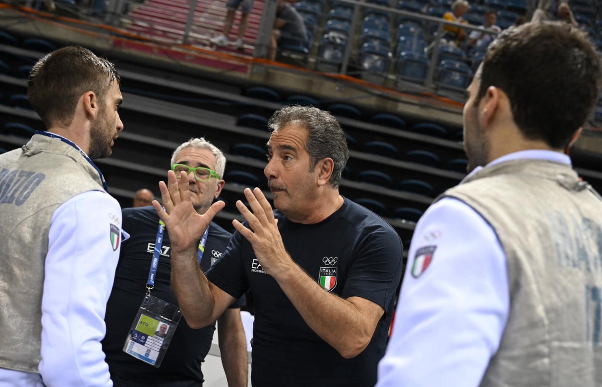 SCHERMA - Parla il c.t. del fioretto Stefano Cerioni: "Il mondiale in casa? Non sia un peso. Meglio essere favoriti".

Leggi l'intervista: magazinesportivo.it/interviste/sch…

#fencing #milan2023 #ItaliaTeam <a href="/Federscherma/">Federscherma</a>