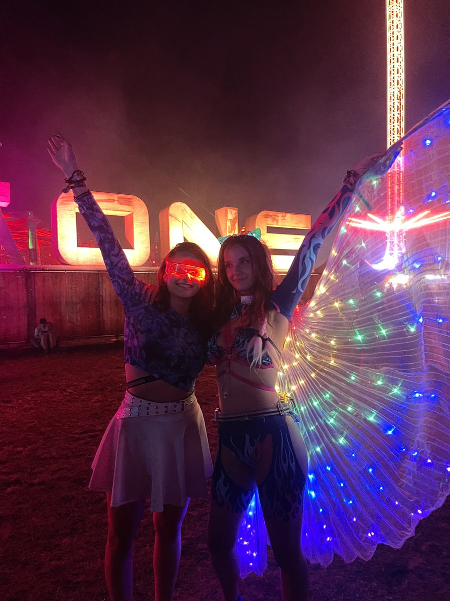 Lucy tweet media