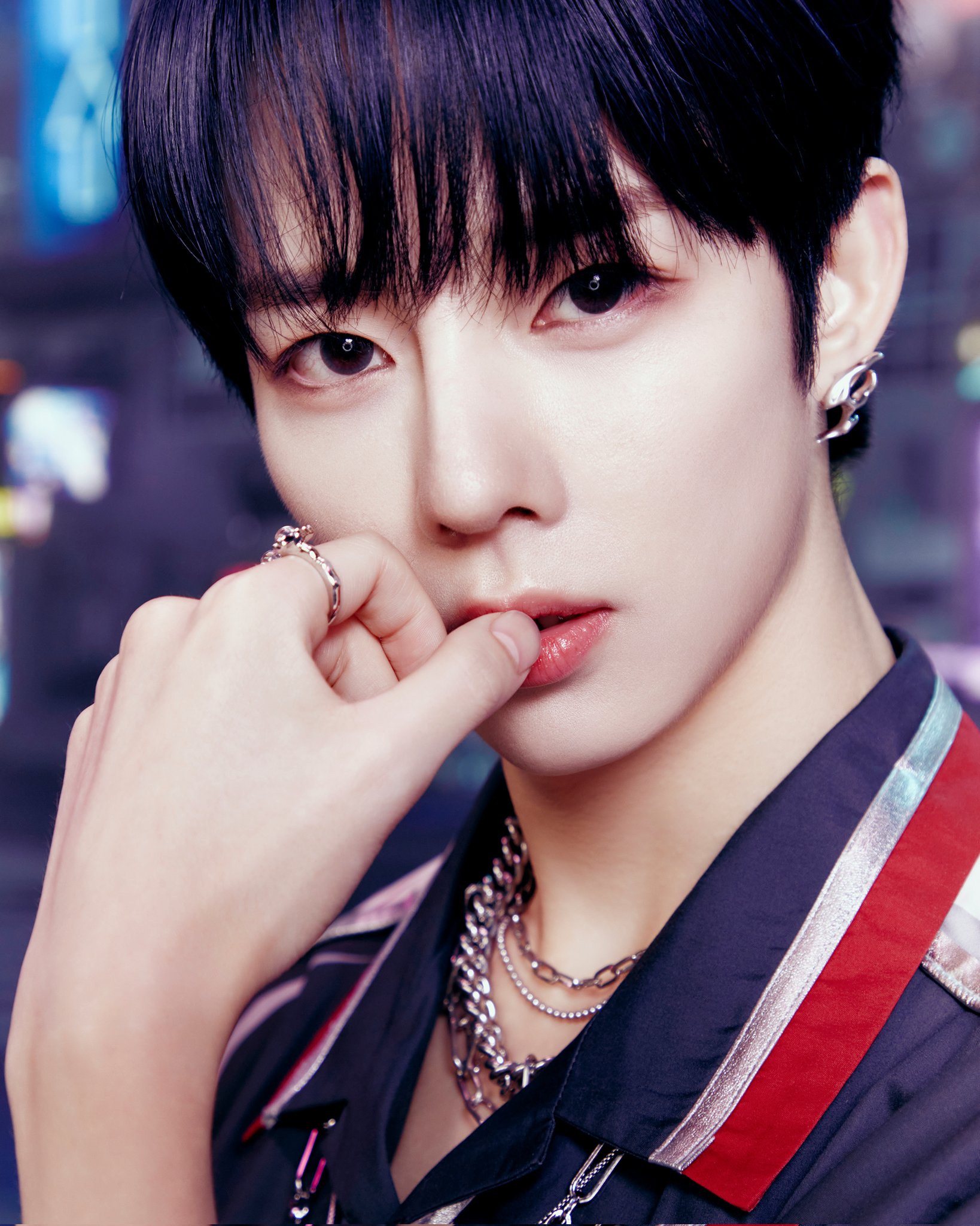 F1U90nVaUAMk-90?format=jpg&name=large