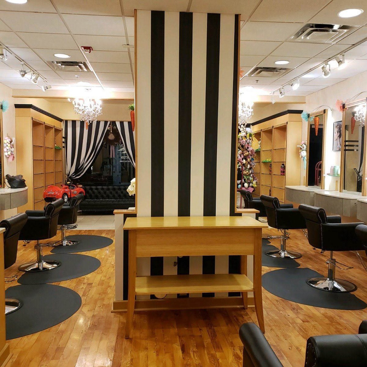 HUESalonVA's tweet image. If you’re looking for men’s haircuts that are stylish and on-trend, come down to HUE Salon! Call us today to book an appointment at (757) 904-3729.

#MensHaircuts bit.ly/3oy63kH