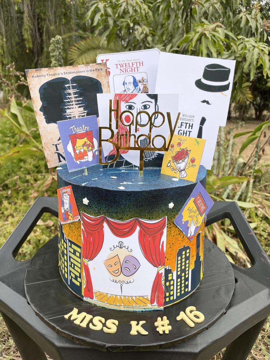 DesignCakesTale's tweet photo. The Twelfth Night Themed Cake😃

#designcakestalent #thatwarmfuzzyfeeling #party #patisserie #cakelover #zimbaker #hararebakers #birthdaycakes 
#cakesforbirthdays
#cakesforgirls
#girlscakes
#cakesforcomedians
#comedianscakes
#cakeswithcolors
##sweettooth #fyp #cakedecorating https://t.co/kNzGiFmYDY