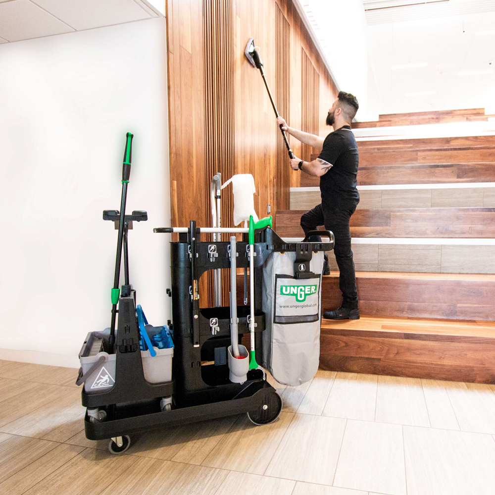 pripackaging's tweet image. Check out the new DeepCleanRx Cart from Unger, which comes loaded with all the cleaning tools needed for end of day or overnight cleaning! zurl.co/jWd0  
Contact us at (708) 447-7834 or email us at info@PRIpackaging.com for more detail.
#pripackaging #janitorialcart