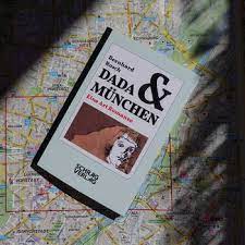 🎨📚 Tauche ein in die Welt des Dadaismus! "DADA &amp; München: Eine Art Romanze" - Buch von Bernhard Rusch, das die kulturelle Bedeutung #Münchens für die Entstehung von #Dada beleuchtet - eine Revolution gegen den Mainstream! #Buchempfehlung 🌟rosalux.de/news/id/50728