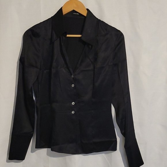 So good I had to share! Check out all the items I'm loving on <a href="/Poshmarkapp/">Poshmark</a> #poshmark #fashion #style #shopmycloset #cabelas #soyaconcept #escada: posh.mk/Vy6NNRP2wBb