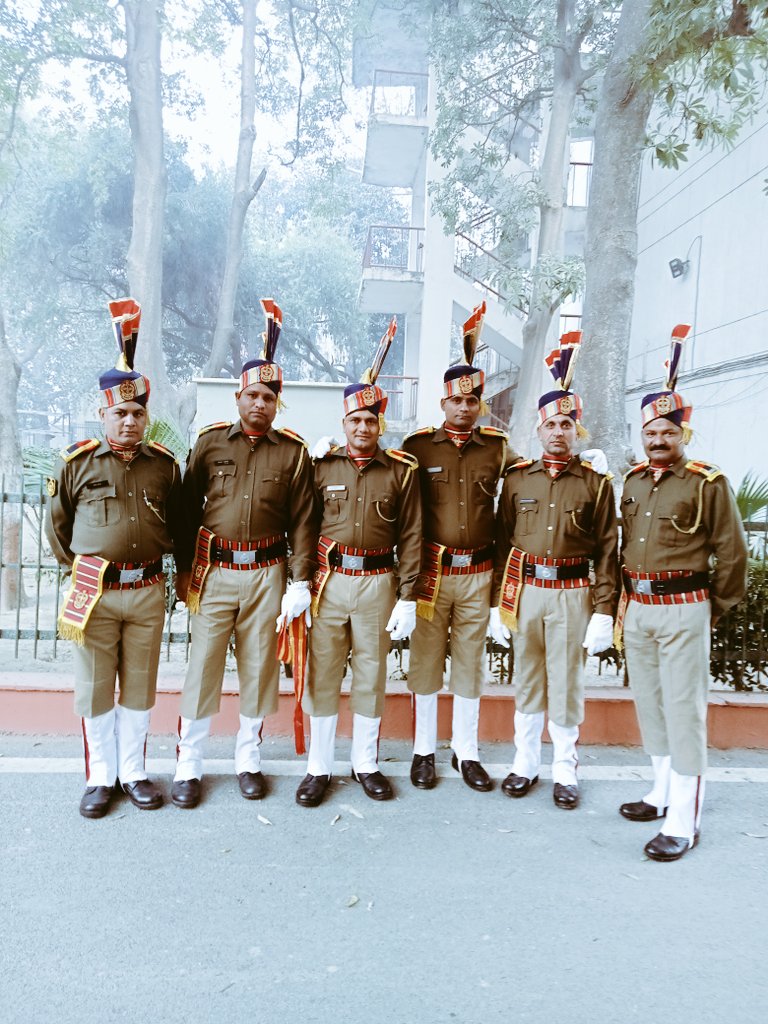 होमगार्ड की मांगे पूरी करो देश आजाद अंग्रेजों के नियम लागू क्यों 75 साल से निष्काम सेवा स्वयं सेवक जैसे शब्द अब खाकी के नियमों में बदलाव जरूरी पत्र ध्यान आकर्षित 👇#होमगार्ड_एक्ट_में_संशोधन_करें <a href="/narendramodi/">Narendra Modi</a> <a href="/rajnathsingh/">Rajnath Singh</a> <a href="/AmitShahOffice/">Office of Amit Shah</a> <a href="/ArvindKejriwal/">Arvind Kejriwal</a> <a href="/LtGovDelhi/">LG Delhi</a>