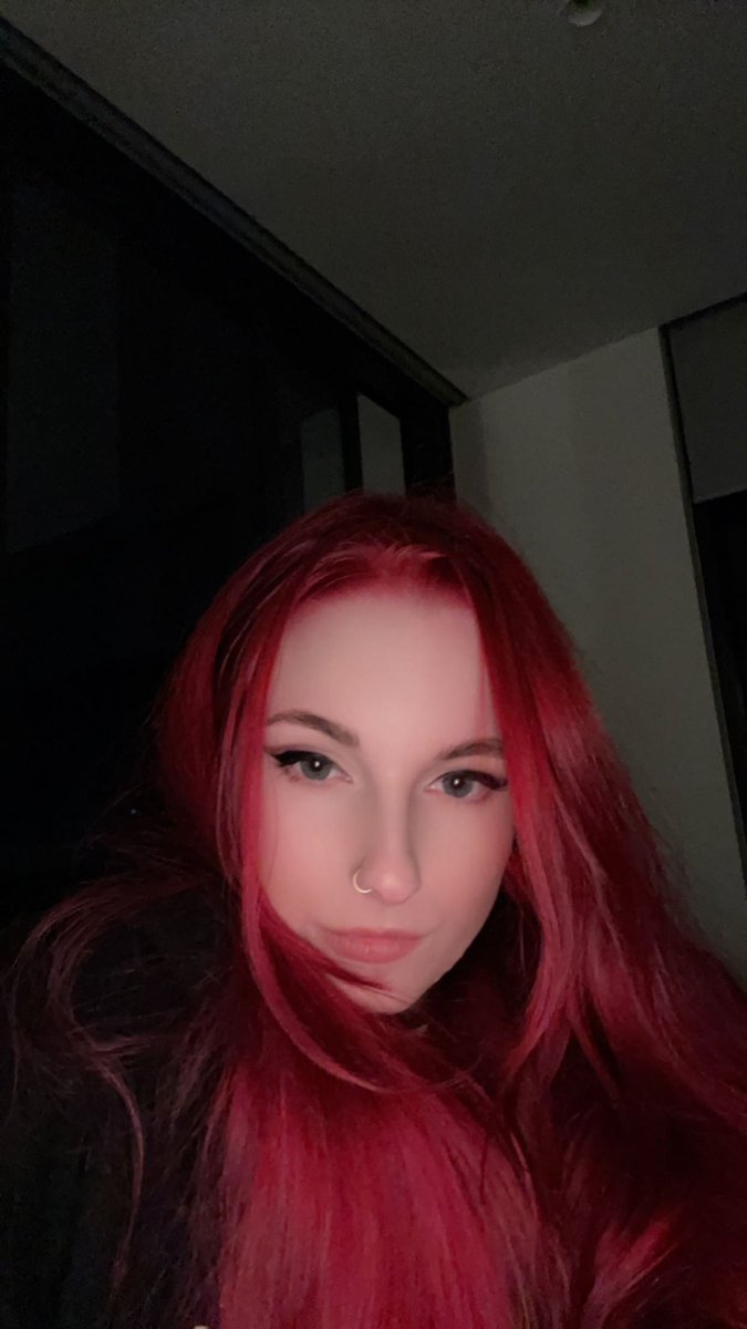 itserry's tweet image. hi &amp;gt;_&amp;lt;