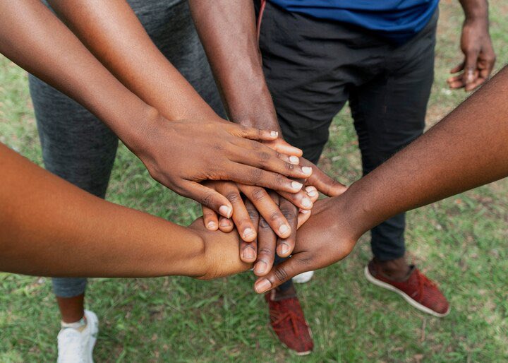 janengoiri's tweet photo. Love knows no boundaries!
Living with HIV is not a reason to stop loving.
People living with HIV who are on effective treatment and have an undetectable viral load can't transmit HIV to their sexual partners.
#HIVAwareness #StopStigma #EndDiscrimination #LoveWithoutFear https://t.co/YNkTtrnM8r