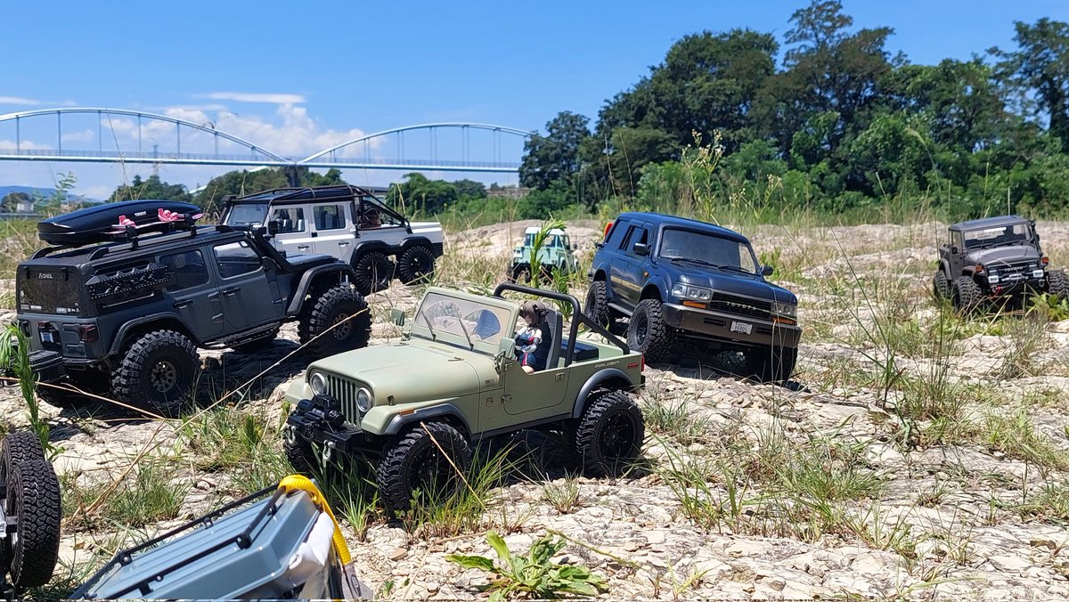 PG3110akiho's tweet image. 先日の川本🌿
岩の上は確実に40℃以上でしょ🥵
それでも集まる
勇敢なオジさんたち😄👍
#スケールクローラー
#ラジコン
#scalecrawler