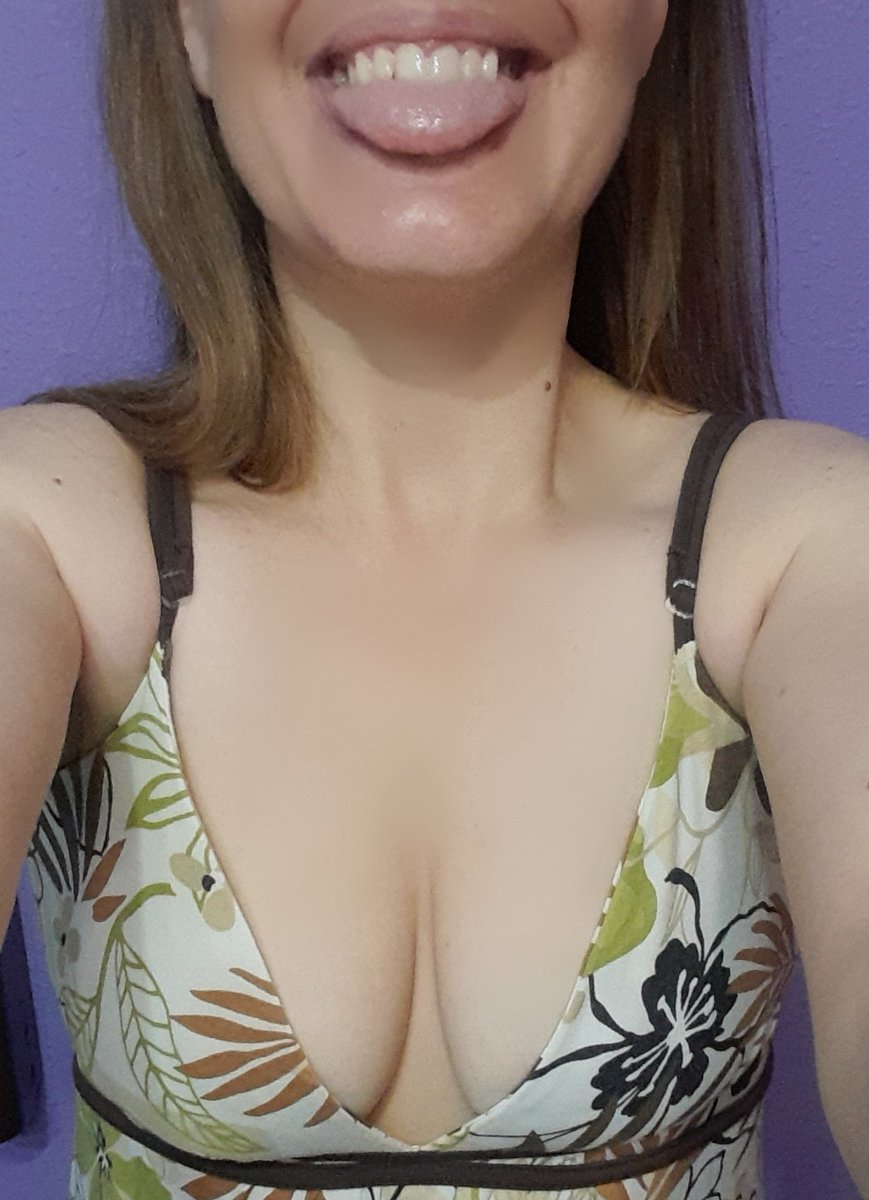 Amayita50656663's tweet photo. "Eres las ganas correctas a la distancia equivocada" 😏🙄 Buenos días!!! Bon dia!!! Egunon!!! Bos dias!!! Feliz #MartesDeTetas #MartesDeVestidoDeVerano #MartesDeHoyNoSeCurra https://t.co/mDP8Tg9tRw