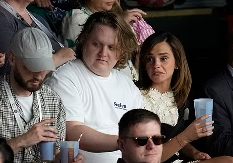 Me when my mum says she doesn't want to see a fashion show of my latest Daisy Street haul... 🙋‍♀️ Anyone else feel the same way? 

#Wimbeldon #WimbledonFinal #wimbledon2023