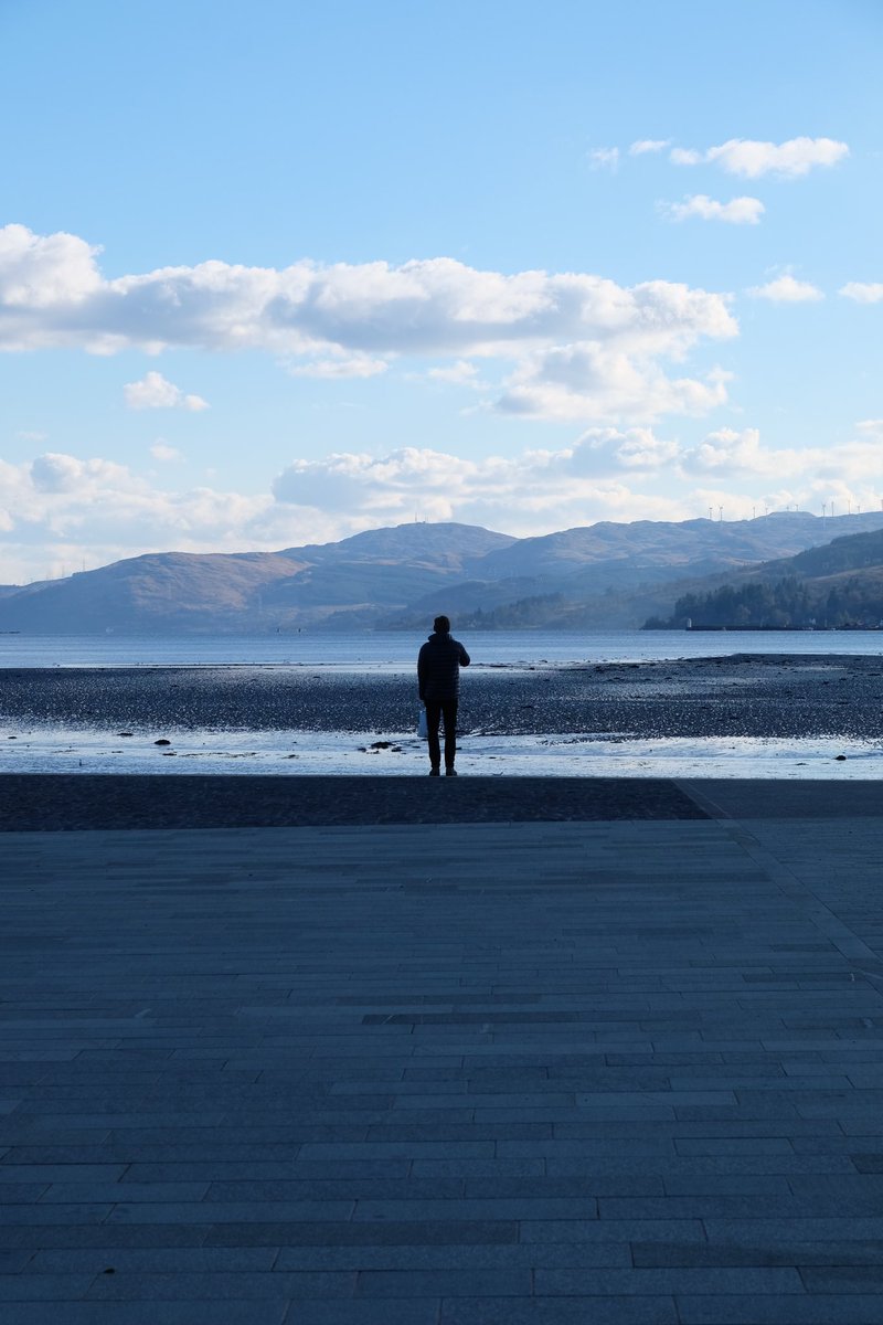 The Lochgilphead Front Green is focused on simple, clean lines & edges, whilst a raised level to reduce flood risk creates a new constructed waterfront. Levels were carefully considered to make the edge comfortably sittable & to create an ‘infinity’ edge to views down Loch Gilp.