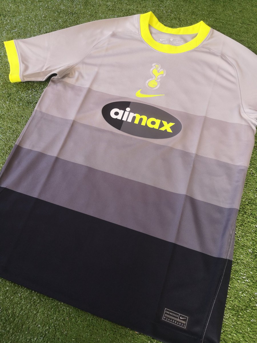 BoxFootballFRA's tweet photo. Tottenham x Air Max 2020-2021🔥🥵
#BoxFootball #BoxMystere #MaillotMystere #MaillotDeFoot #MaillotFootball #Football #FootballShirt #Tottenham #AirMax
@Spurs_Fra @PLFR45 @PLFrance_ https://t.co/X2UrLnlSkH