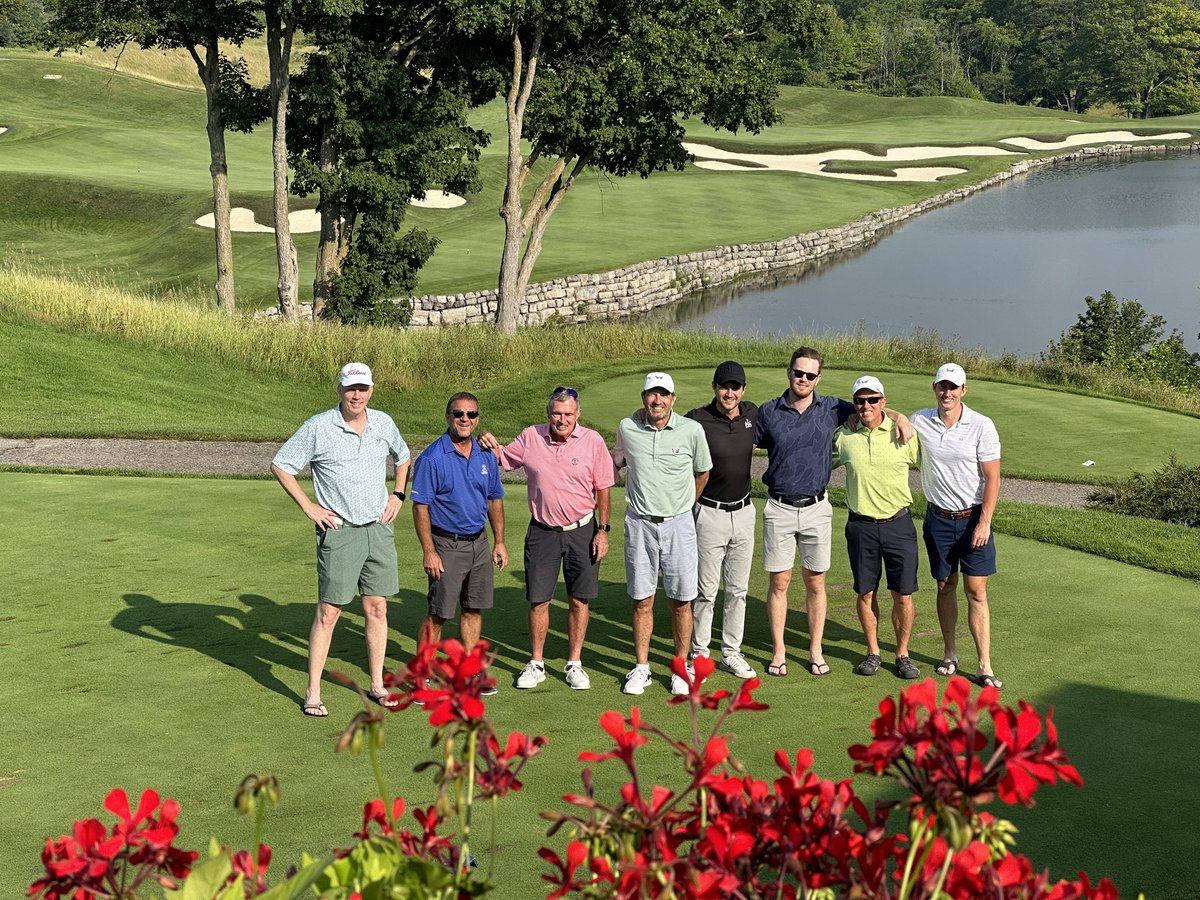 DonFox22's tweet photo. Nice to get the gang out for a golf game @pulpitclub after missing a year. Thanks @bobfox72 ,@ian_fletcher ,@_DarrenFarrugia ,@bobfox, @ChrisRiddell2, Jackson and Brendan for making it happen at this great golf course! https://t.co/XGLfw8gjVo