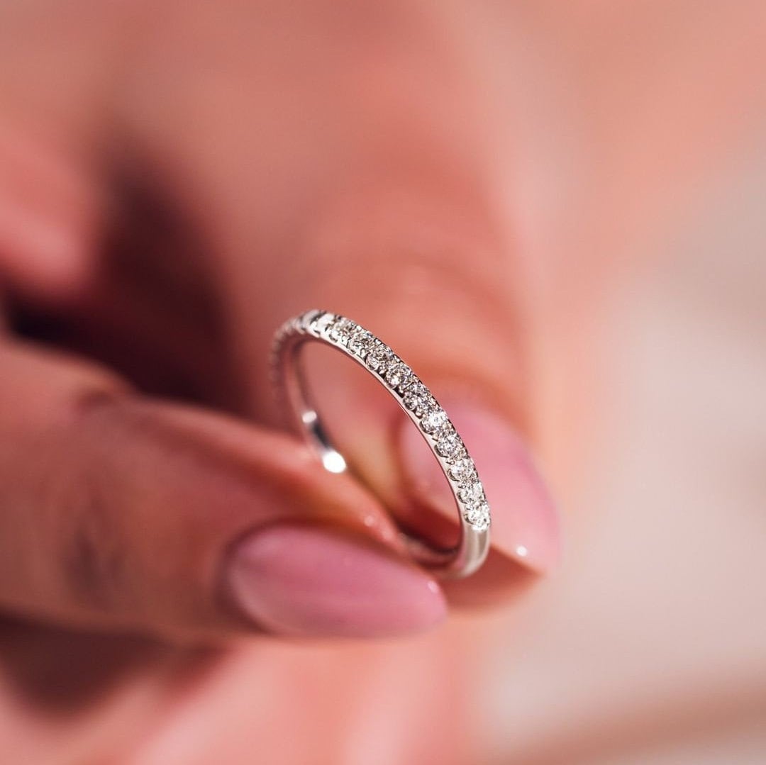 nityadiamjewels's tweet photo. Excited to share the latest addition to my #etsy shop: half 3/4 Eternity Band - Sterling Silver - Wedding Band - Engagement Band - By Nityadiamjewels https://t.co/dl8UNGhneU #gold #recycledmetal #round #pave #artdeco #no #yes #men #colourless https://t.co/VMaQwS8VbO