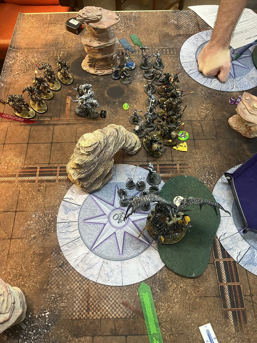AanenLevi's tweet photo. Here is a little recap with the amazing opponents I played against such lovely guys. And some pictures of the games.#warhammer #WarhammerCommunity 
Next up playing my main army again skaven doomwheels babyyy vroem vroem. https://t.co/eozr6oWKTV