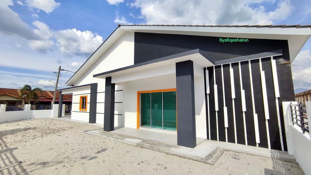 moon_1property's tweet photo. *iklan lalu* 

Teres setingkat di klebang putra  ✨
20’ x 76’ | 3 bedroom &amp; 2 bathroom 

More info click sini 
https://t.co/pewDiyNsoF https://t.co/tLmALRkw9F
