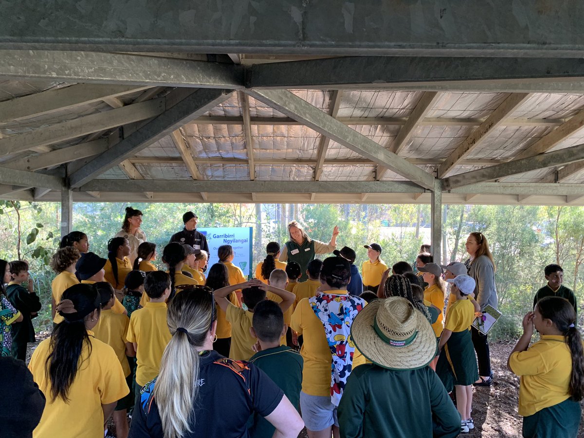 The #communitygreening team assisting schools in Lethbridge Park &amp; Mt Druitt with their #NAIDOC celebrations today #ForOurElders ❤️💛🖤