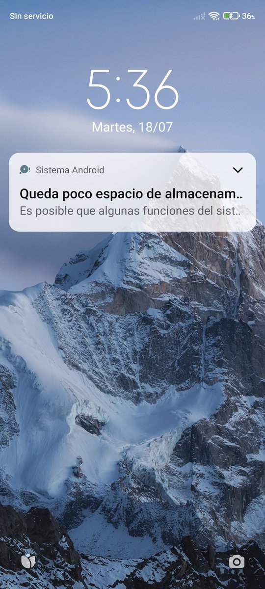 Luci_Fuu's tweet photo. Esa notificación traduce: cambie el teléfono que este ya no sirve pa nada. 
:( https://t.co/XcWIKIsPb6