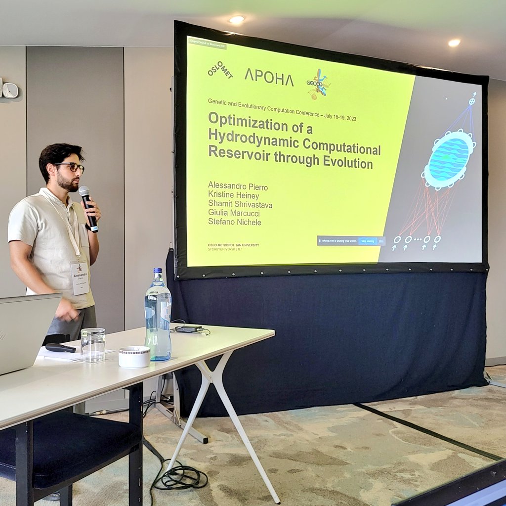 EricMedvetTs's tweet image. Here is our @PierroTweets presenting his work on evolving hydrodynamic computational reservoirs at #ComplexSystems track at @GeccoConf. He did this while visiting @stenichele at @OsloMet.