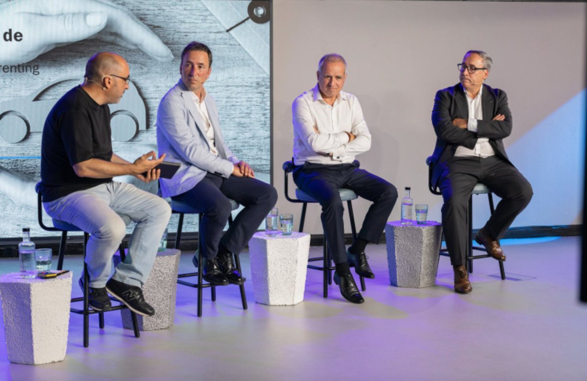 #CasaSeat acogió una Jornada sobre el futuro de la #movilidad con directivos de <a href="/CUPRA_esp/">CUPRA España</a>, @ALDAutomotivesp y <a href="/BancoSabadell/">Banco Sabadell</a> ¿Coche convencional o eléctrico? ¿Compra o Renting? Más info: sab.to/43u8kfk  #SabadellRenting #MovilidadSostenible #SabadellCompromisoSostenible