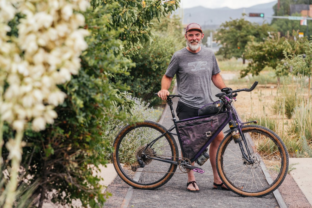 For framebuilders, there's no better test for their product than a long bike tour. When I last saw Brian, he had just completed the Baja Divide on a bike he built.

theradavist.com/?p=283630