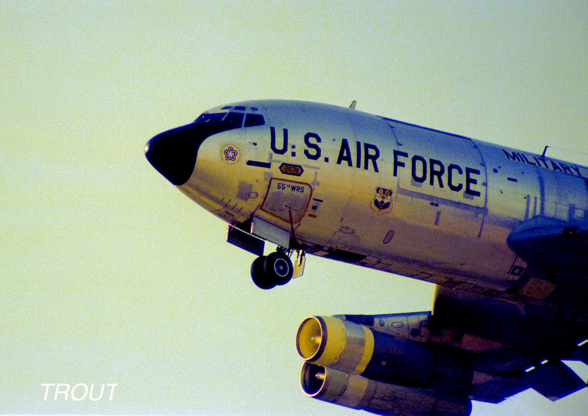 TROUT92241176's tweet image. #C135 フィルムスキャン、ネガカラーをやっつけてます😼
WC-135B 12674 55WRS  1976年1月横田基地