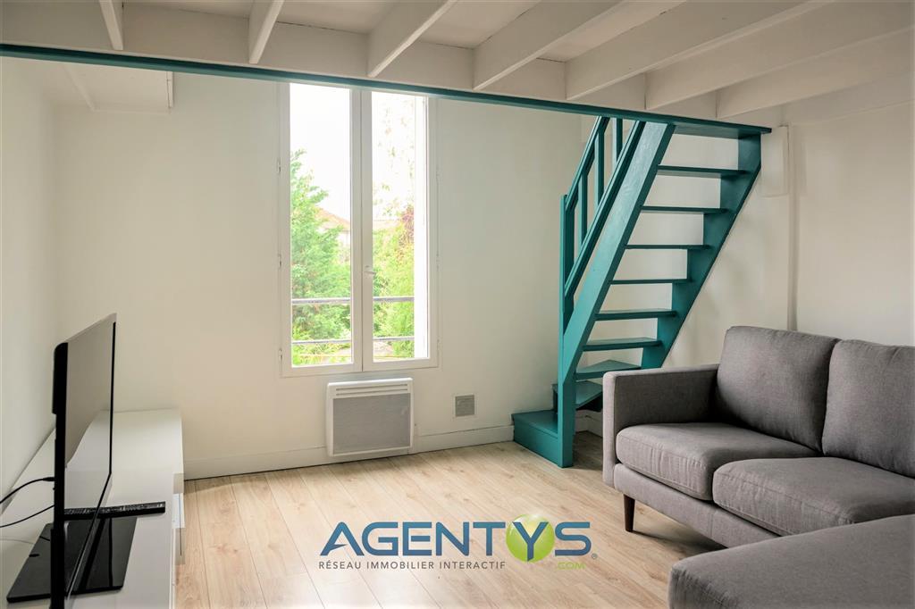 AllouxChristop1's tweet photo. À vendre | La varenne saint hilaire 🌐

La Varenne Centre, à seulement 5 minutes à pieds du RER et des commerces, Votre partenaire #immobilier Agentys La Varenne vous invite à découvrir ce magnifique duplex atypique, esprit loft, sans vis à vis (...) https://t.co/7uoWoi6GgN https://t.co/lLNJ3PudRJ