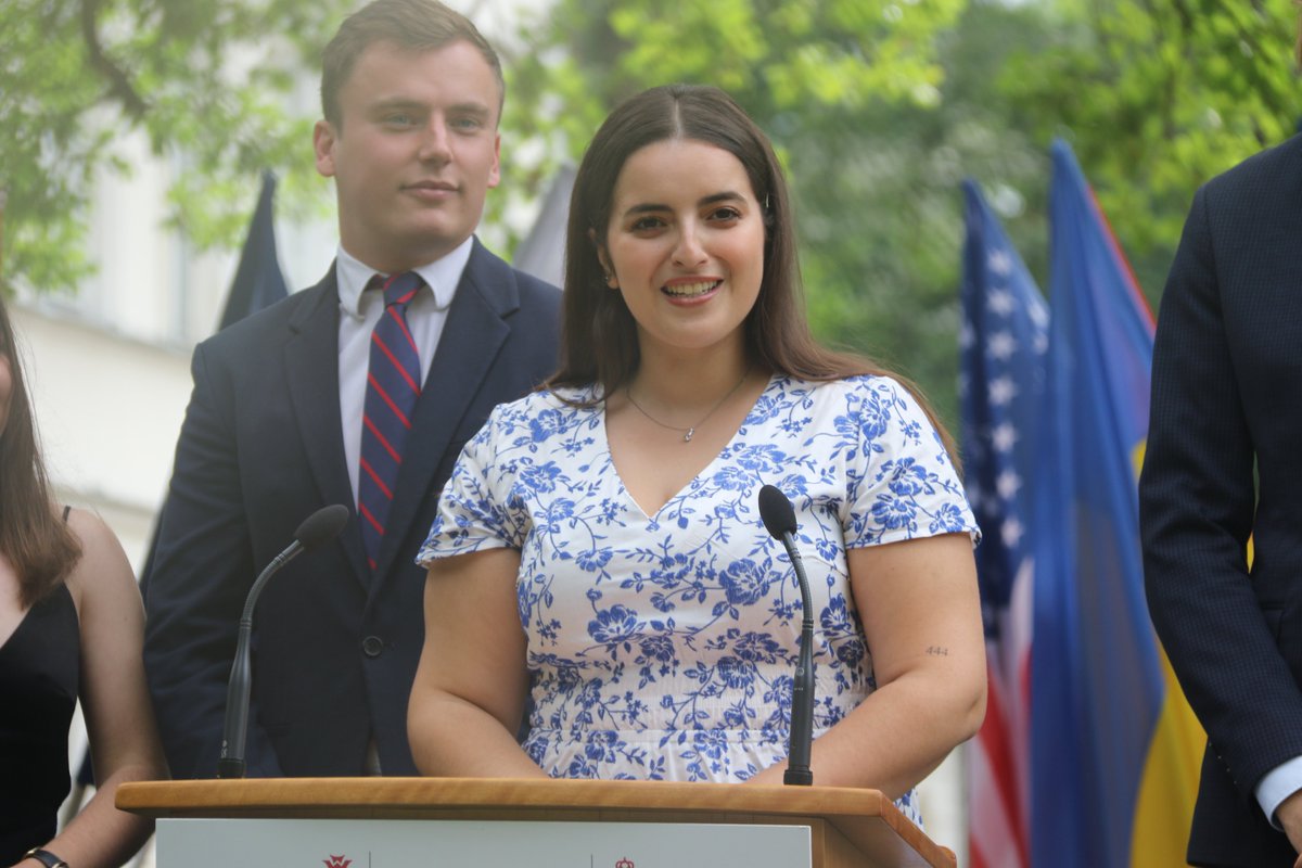 We have added additional memories from our recent Graduation Ceremony to our Flickr account.

Head there to check out the new images from the resplendent conclusion to the 2023-2023 academic year at Natolin!

flickr.com/photos/college…